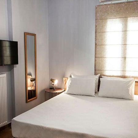 Pagrati Hilton Location Bentzi Family Suite 5 雅典 外观 照片
