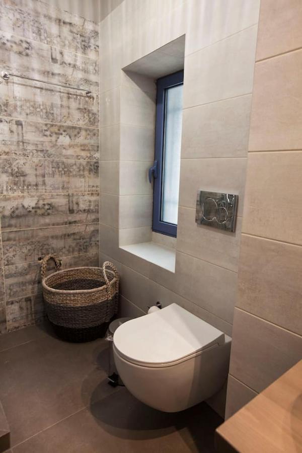 Pagrati Hilton Location Bentzi Family Suite 5 雅典 外观 照片