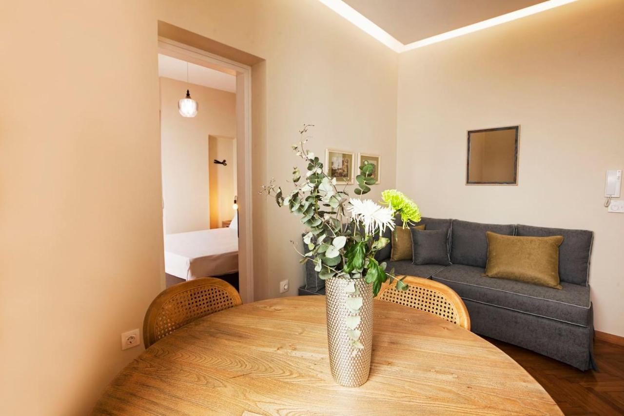 Pagrati Hilton Location Bentzi Family Suite 5 雅典 外观 照片