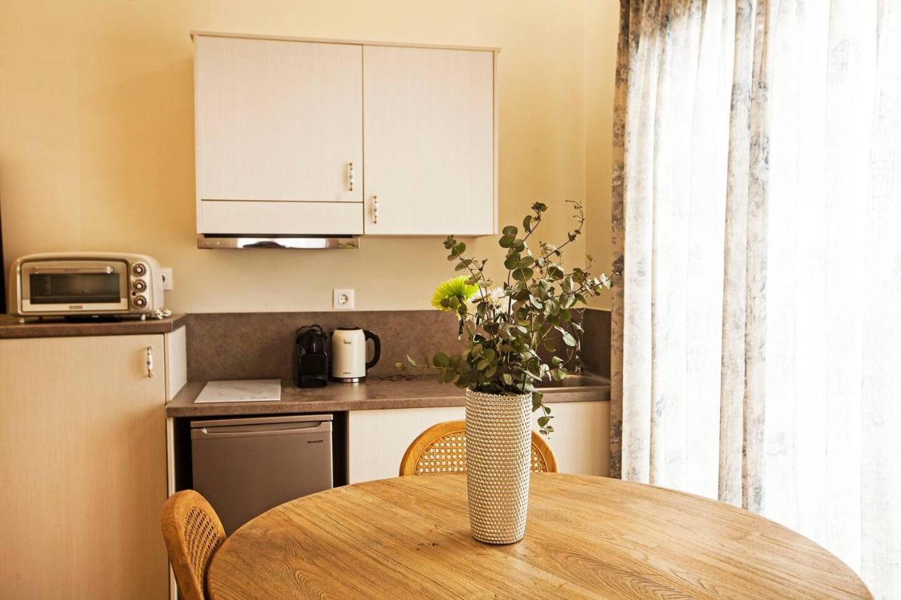 Pagrati Hilton Location Bentzi Family Suite 5 雅典 外观 照片