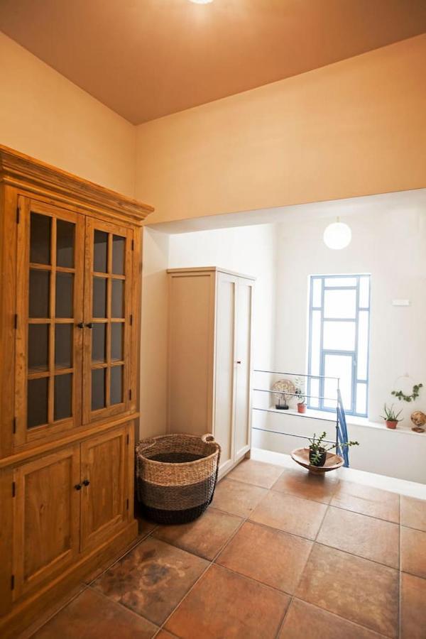 Pagrati Hilton Location Bentzi Family Suite 5 雅典 外观 照片
